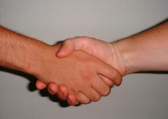 In contact komen met andere genteresseerden in het ascentie-proces